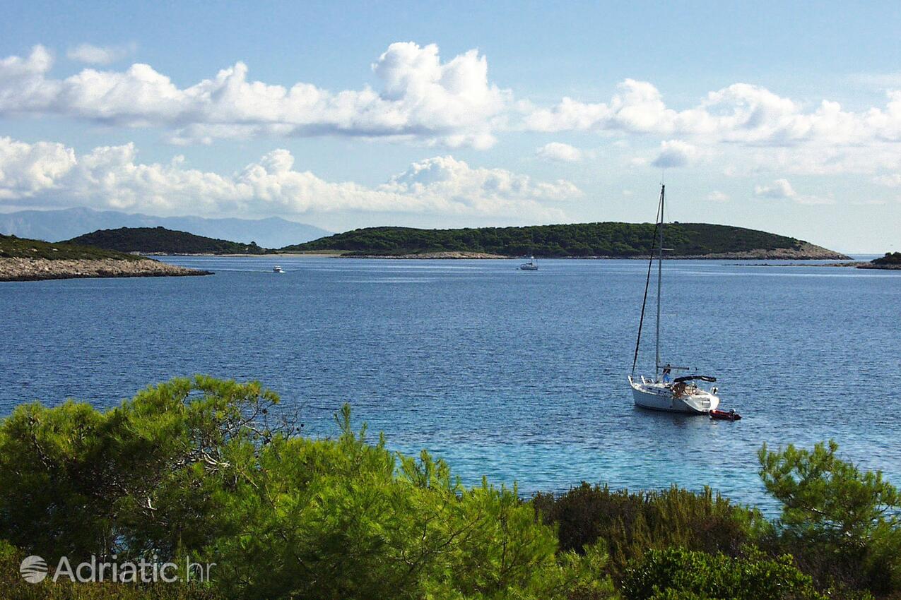 Rukavac op de route Vis (Srednja Dalmacija)