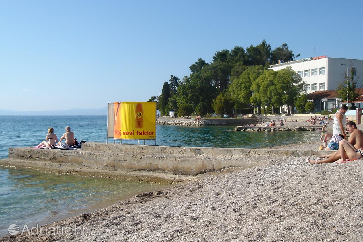 Nearby beaches - Apartments with a parking space Malinska, Krk