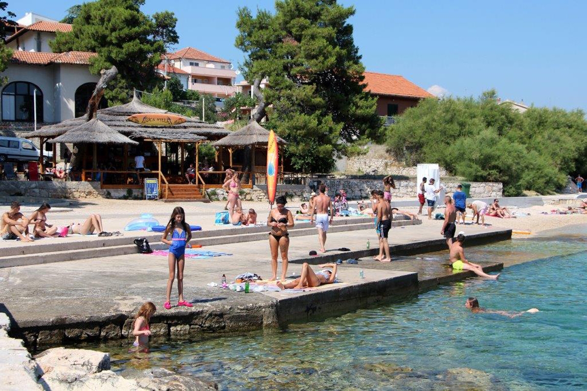 Wo man in der Nähe von Tisno übernachten kann