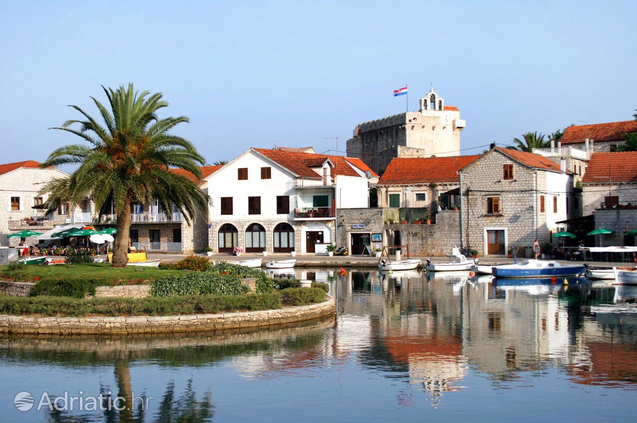 Vrboska na wyspie Hvar (Srednja Dalmacija)