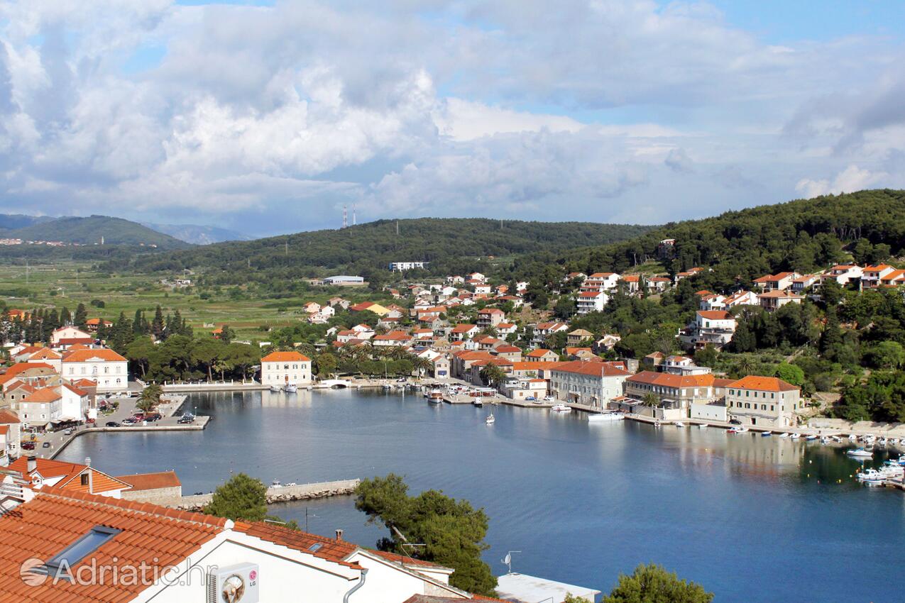 Jelsa Hvar szigeten (Srednja Dalmacija)