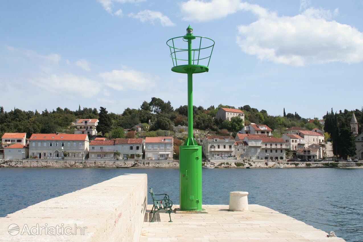 Račišće på otoku Korčula (Južna Dalmacija)