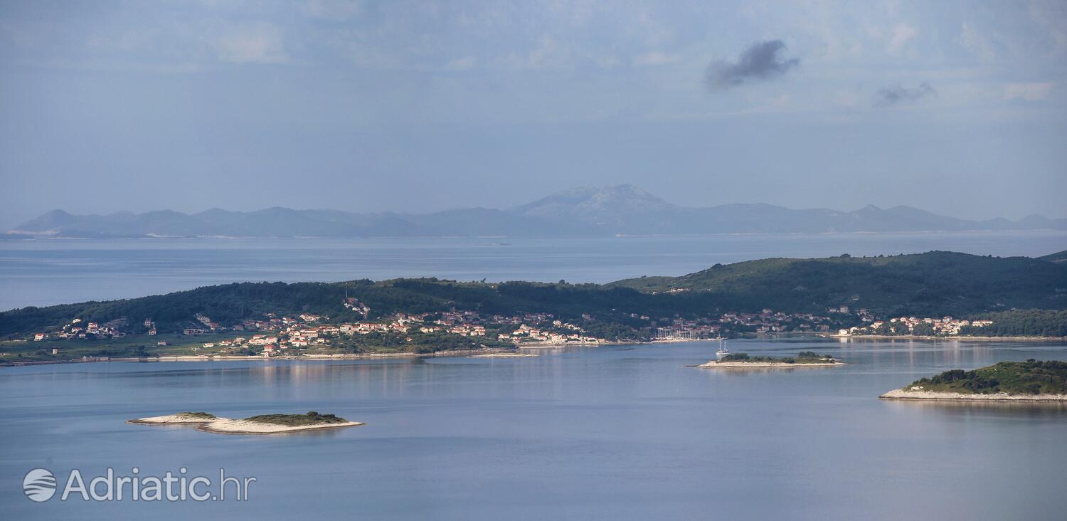 Lumbarda op de route Korčula (Južna Dalmacija)