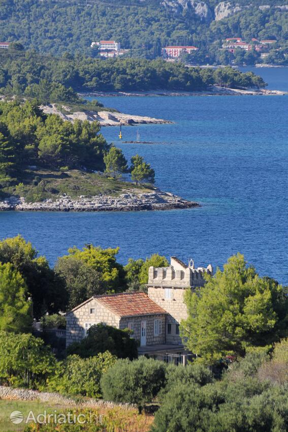 Lumbarda op de route Korčula (Južna Dalmacija)