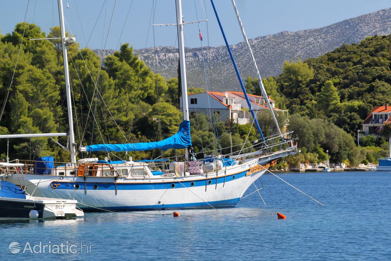 Žrnovska Banja op de route Korčula (Južna Dalmacija)