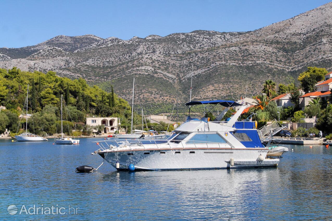 Žrnovska Banja op de route Korčula (Južna Dalmacija)