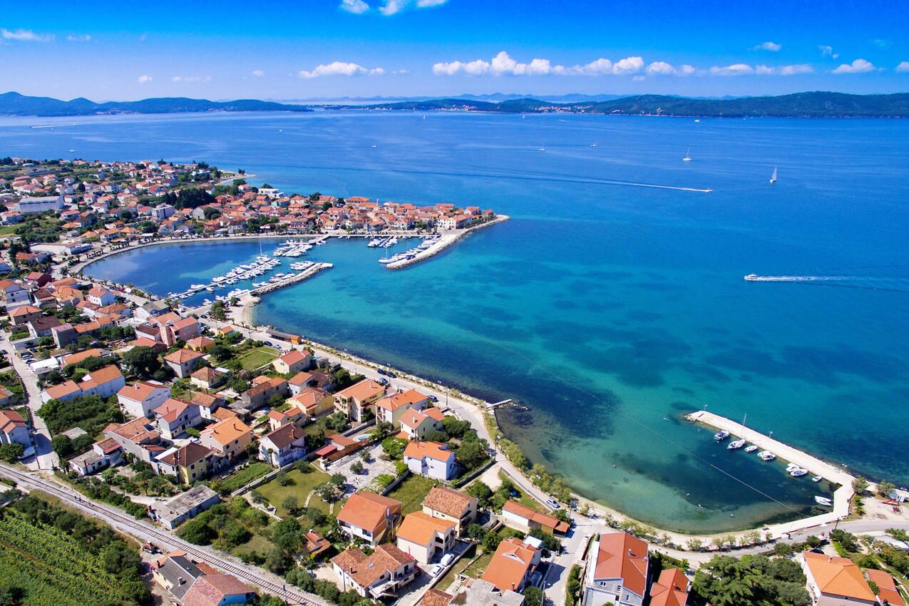 Bibinje - Apartments with a parking space Bibinje, Zadar