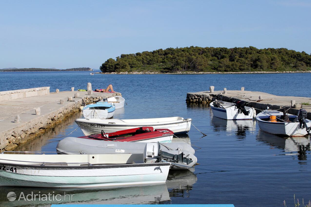 Pašman на острове Pašman (Sjeverna Dalmacija)