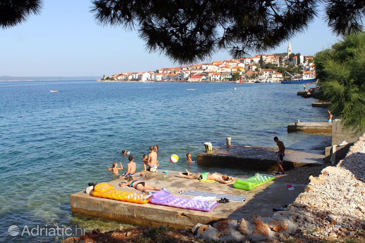 Nearby beaches - Apartments with a parking space Kali, Ugljan