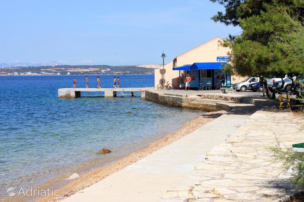 Nearby beaches - Apartments with a parking space Kali, Ugljan