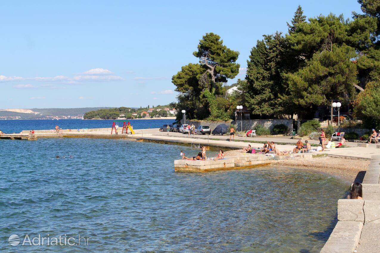 Nearby beaches - Apartments with a parking space Kali, Ugljan