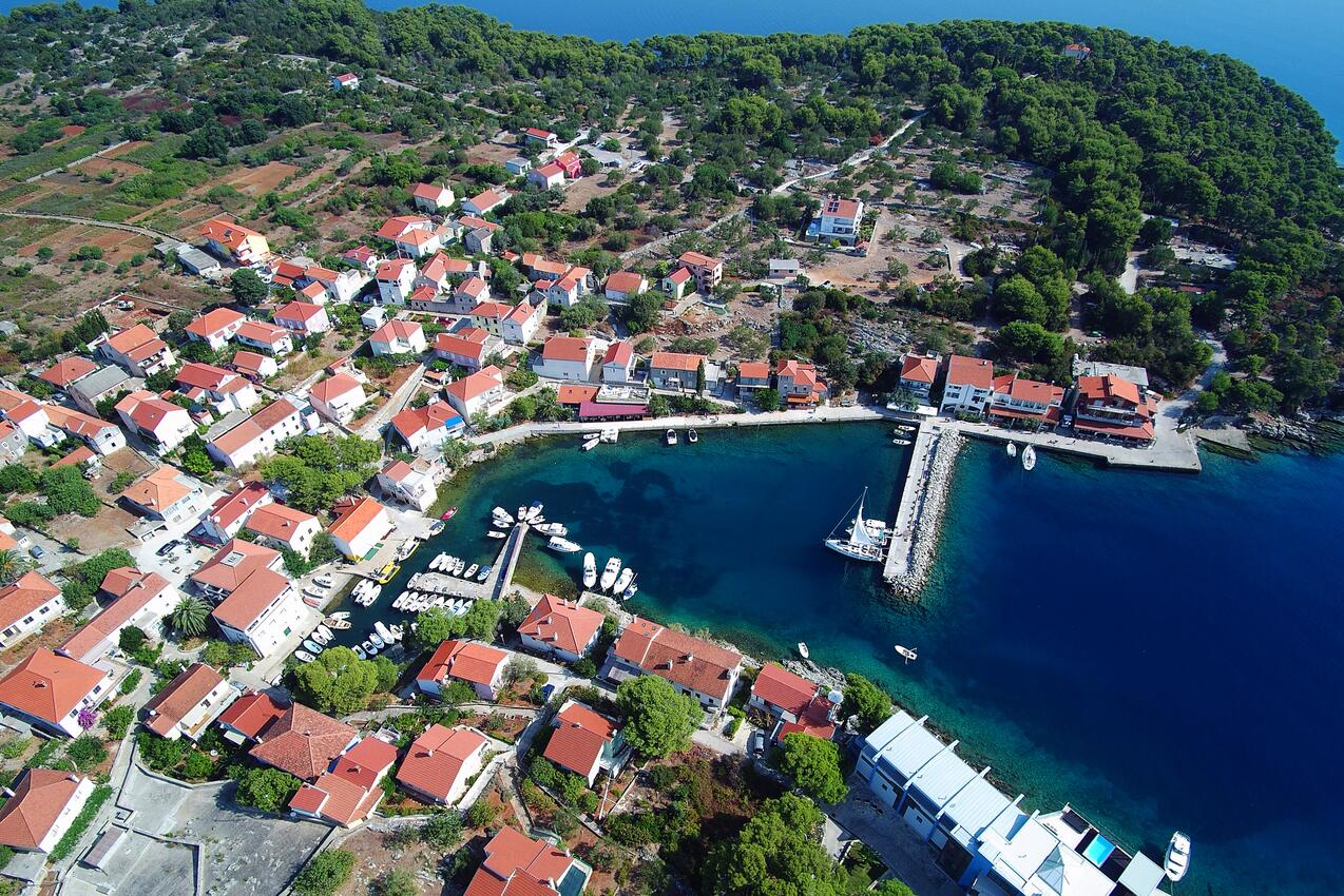 Božava sur l’île Dugi otok (Sjeverna Dalmacija)