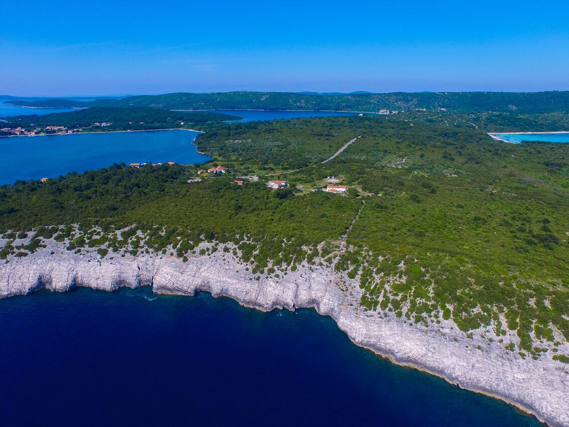 Veli Rat na wyspie Dugi otok (Sjeverna Dalmacija)