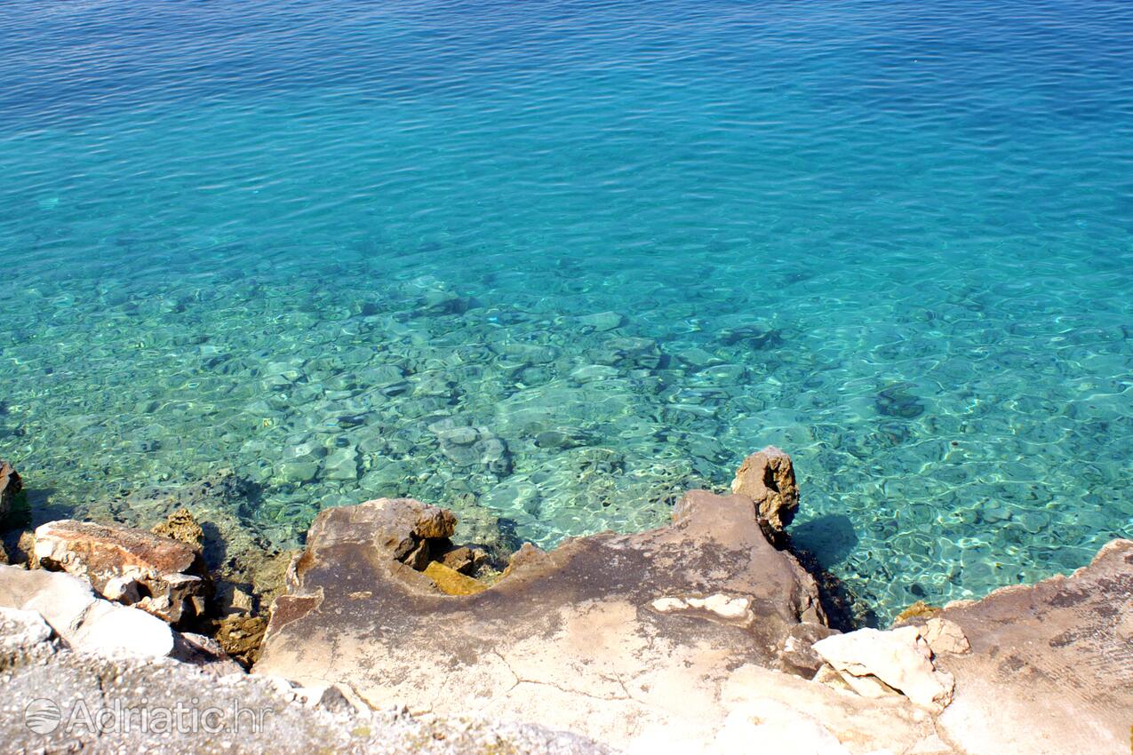 Nearby beaches - Apartments and rooms with parking space Vodice