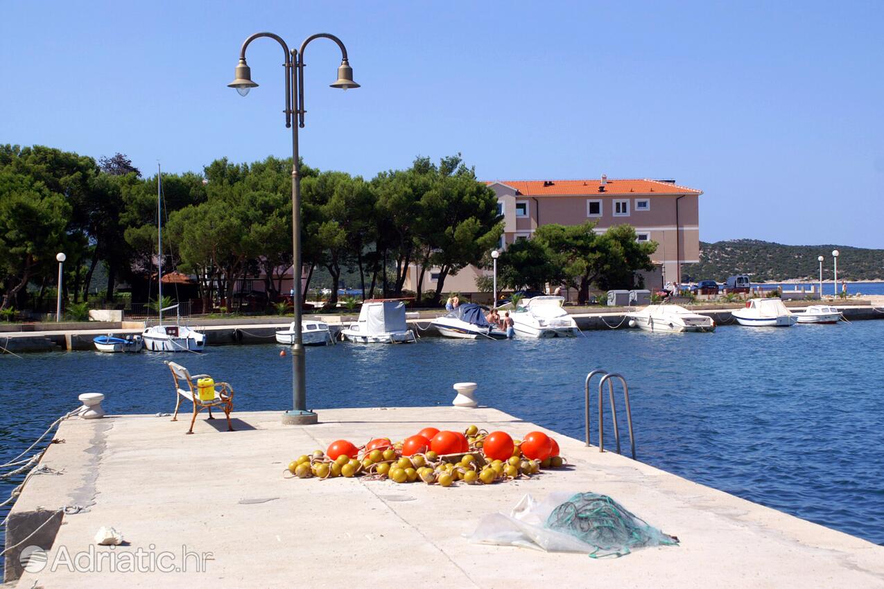Žaborić an der Riviera Šibenik (Sjeverna Dalmacija)