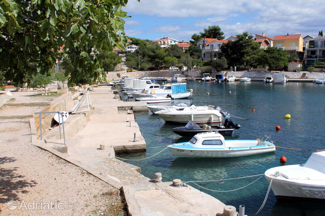 Žaborić an der Riviera Šibenik (Sjeverna Dalmacija)