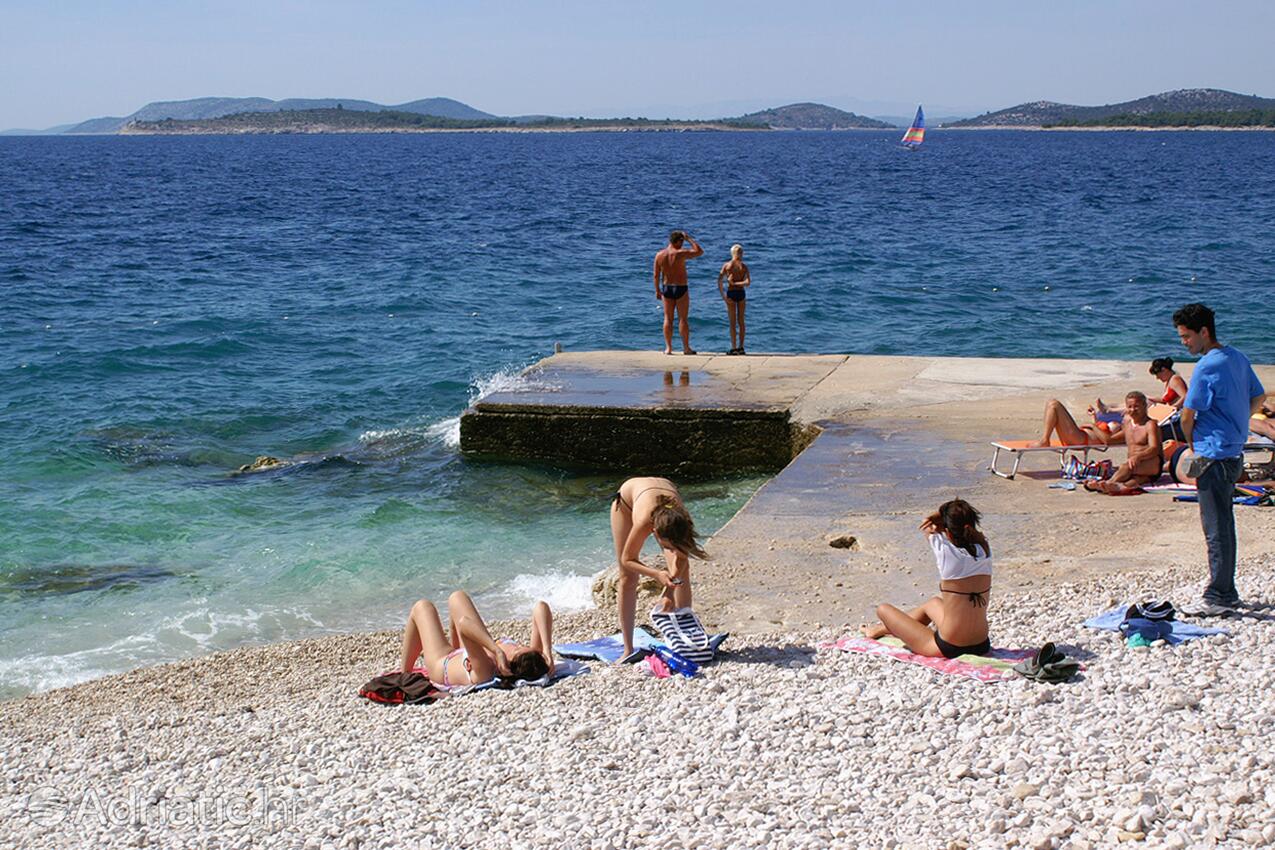 Plaże w pobliżu - Apartamenty i pokoje nad morzem Primosten