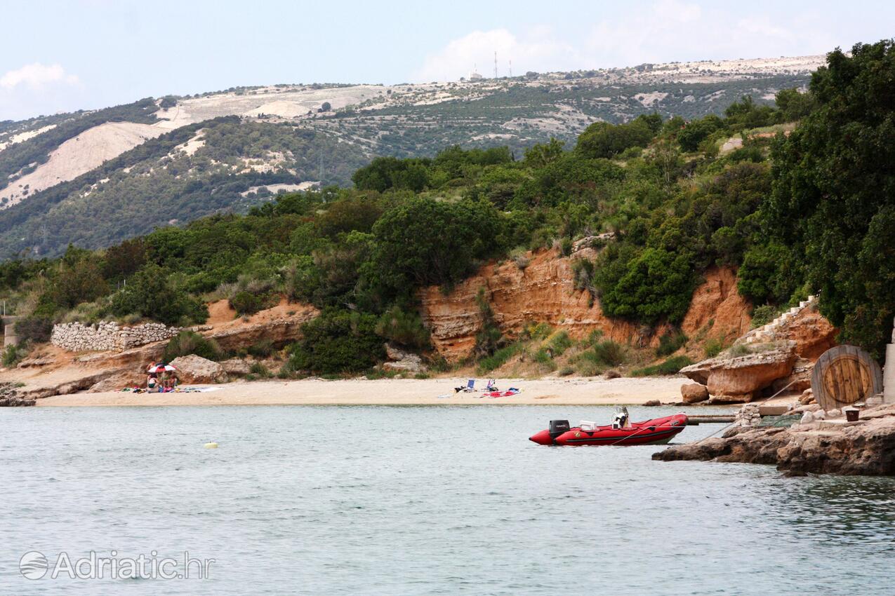 Nearby beaches - Apartments with a parking space Barbat, Rab