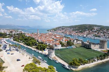 Apartments by the sea Trogir - 15011