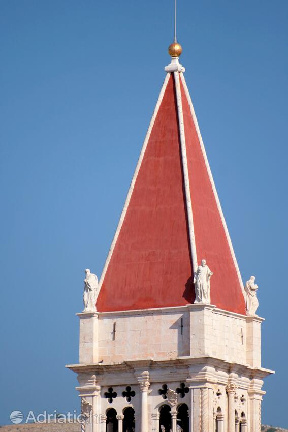 Trogir na riviére Trogir (Srednja Dalmacija)