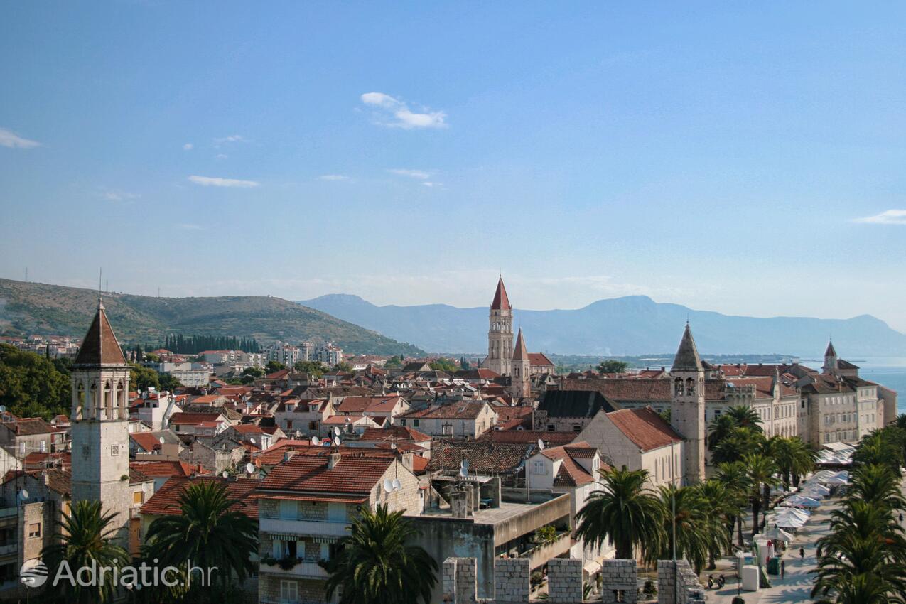 Trogir na riviére Trogir (Srednja Dalmacija)