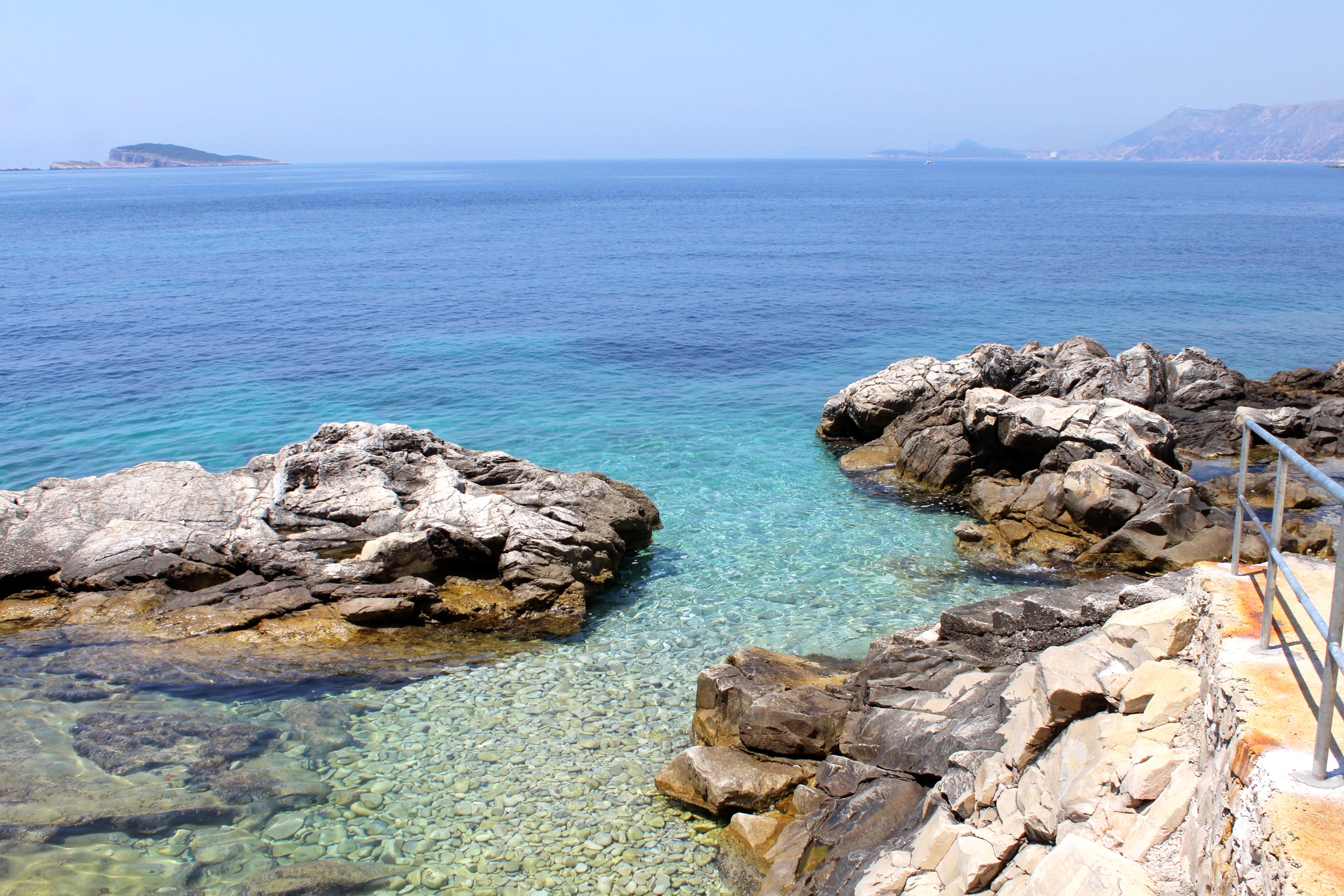 Where to stay near Žal