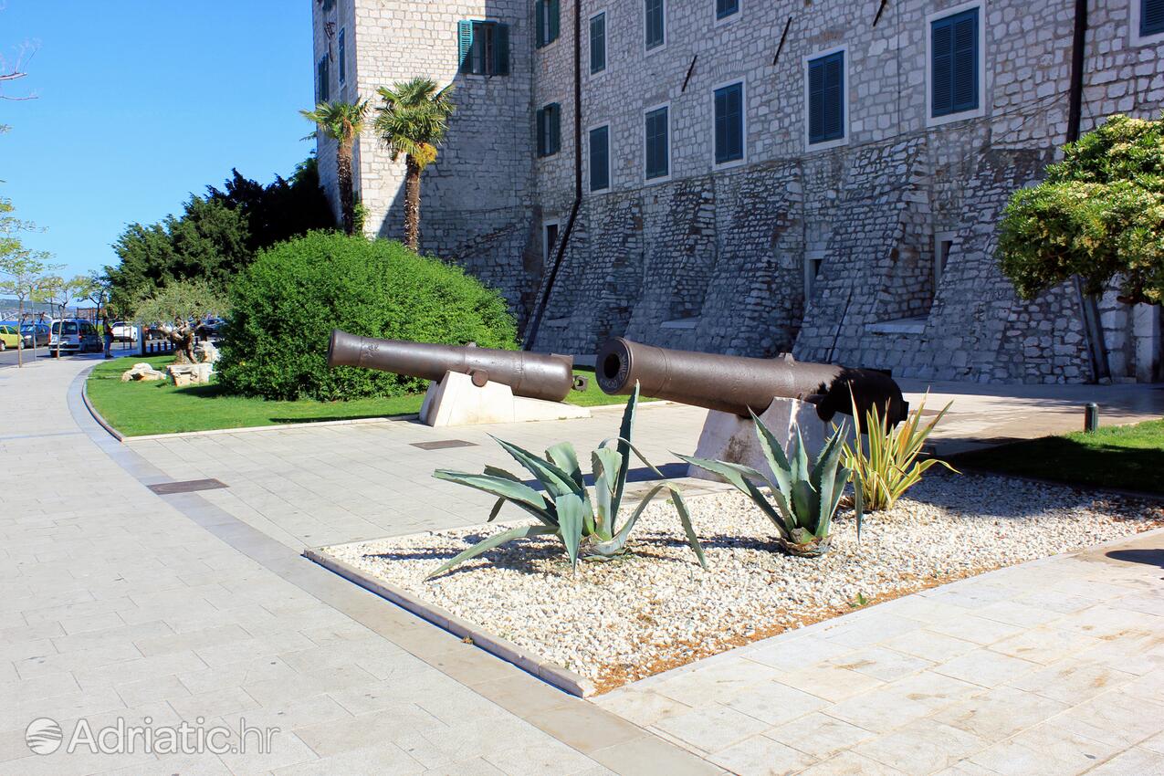 Šibenik na riviére Šibenik (Sjeverna Dalmacija)