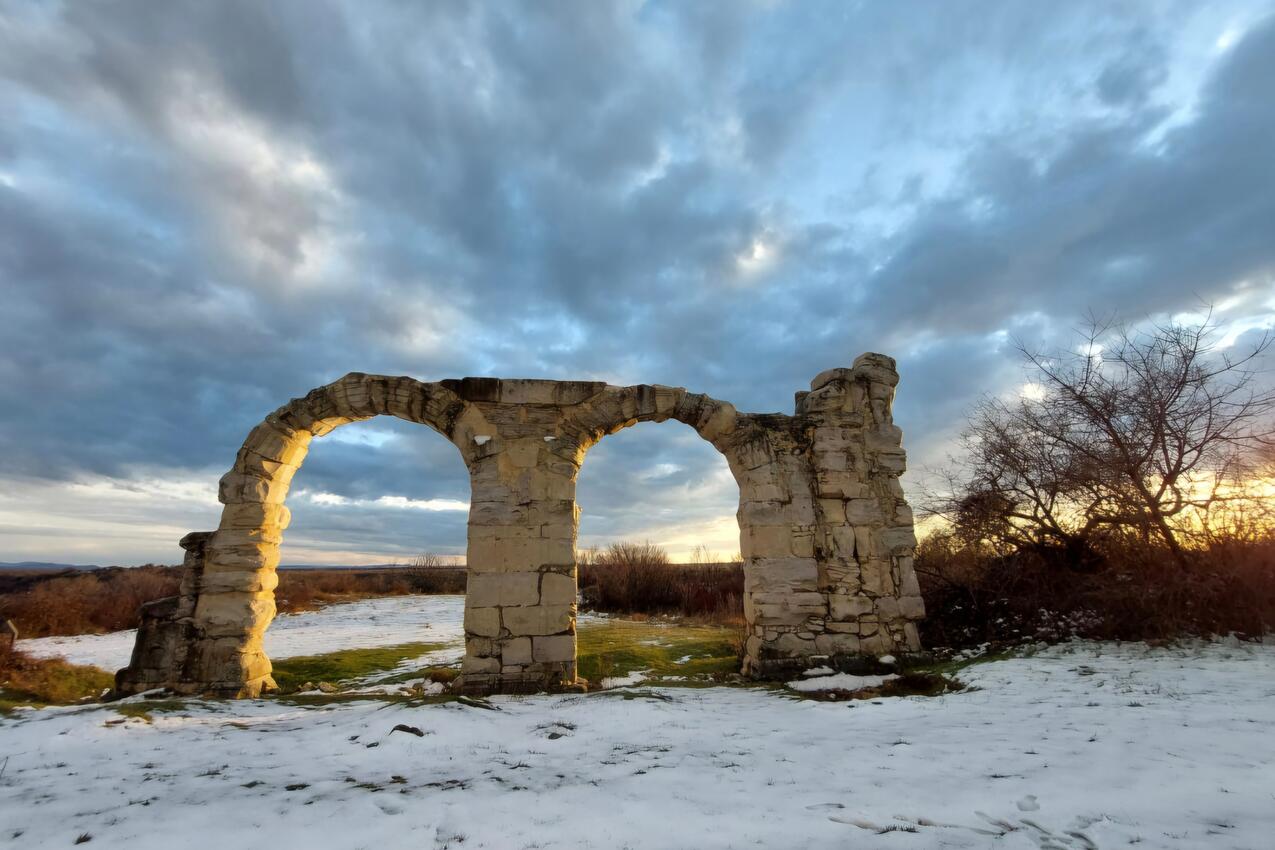 Šibenik na riviére Šibenik (Sjeverna Dalmacija)