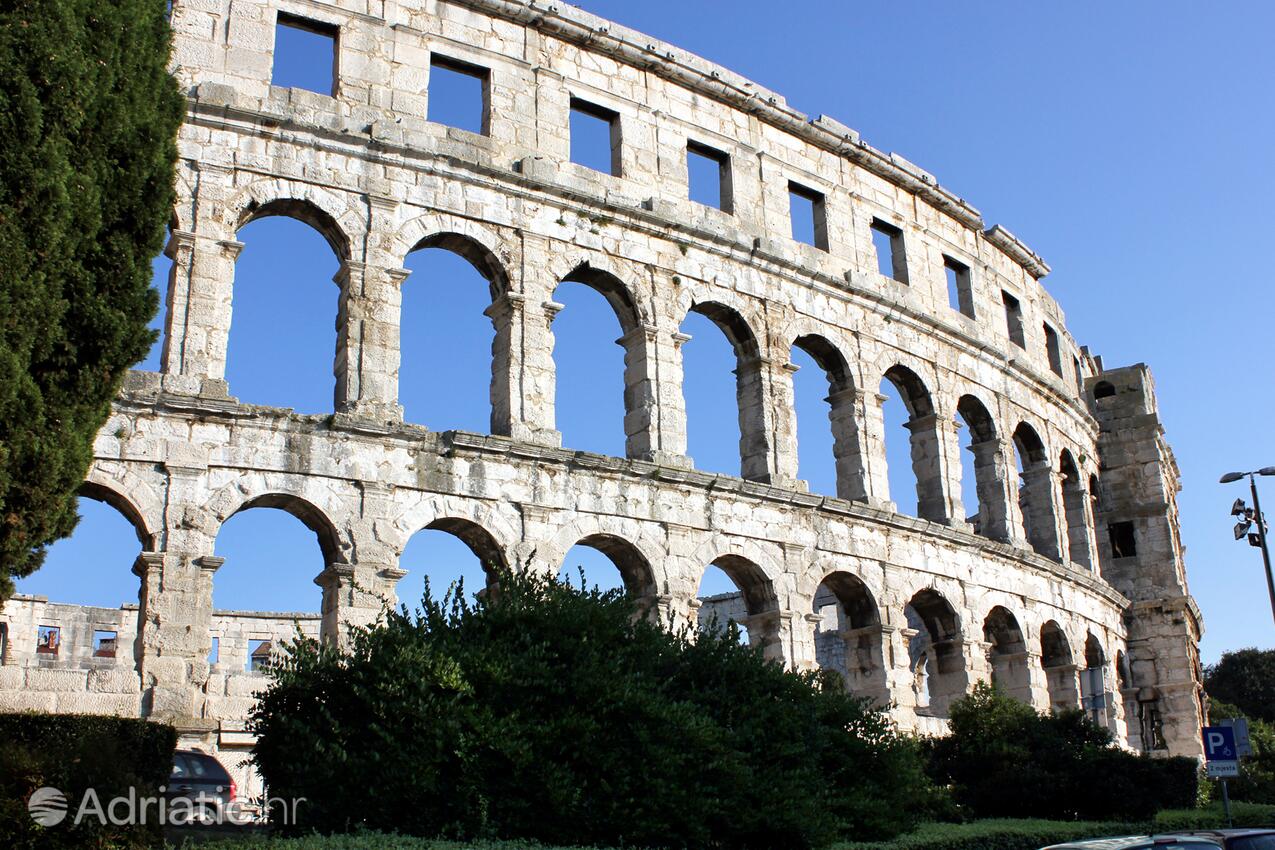 Pula na rivieri Pula (Istra)