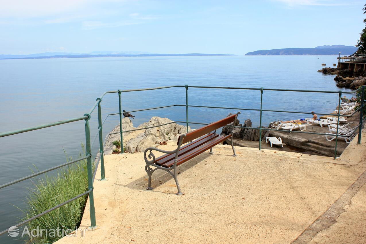 Lovran - Apartments with a parking space Lovran, Opatija