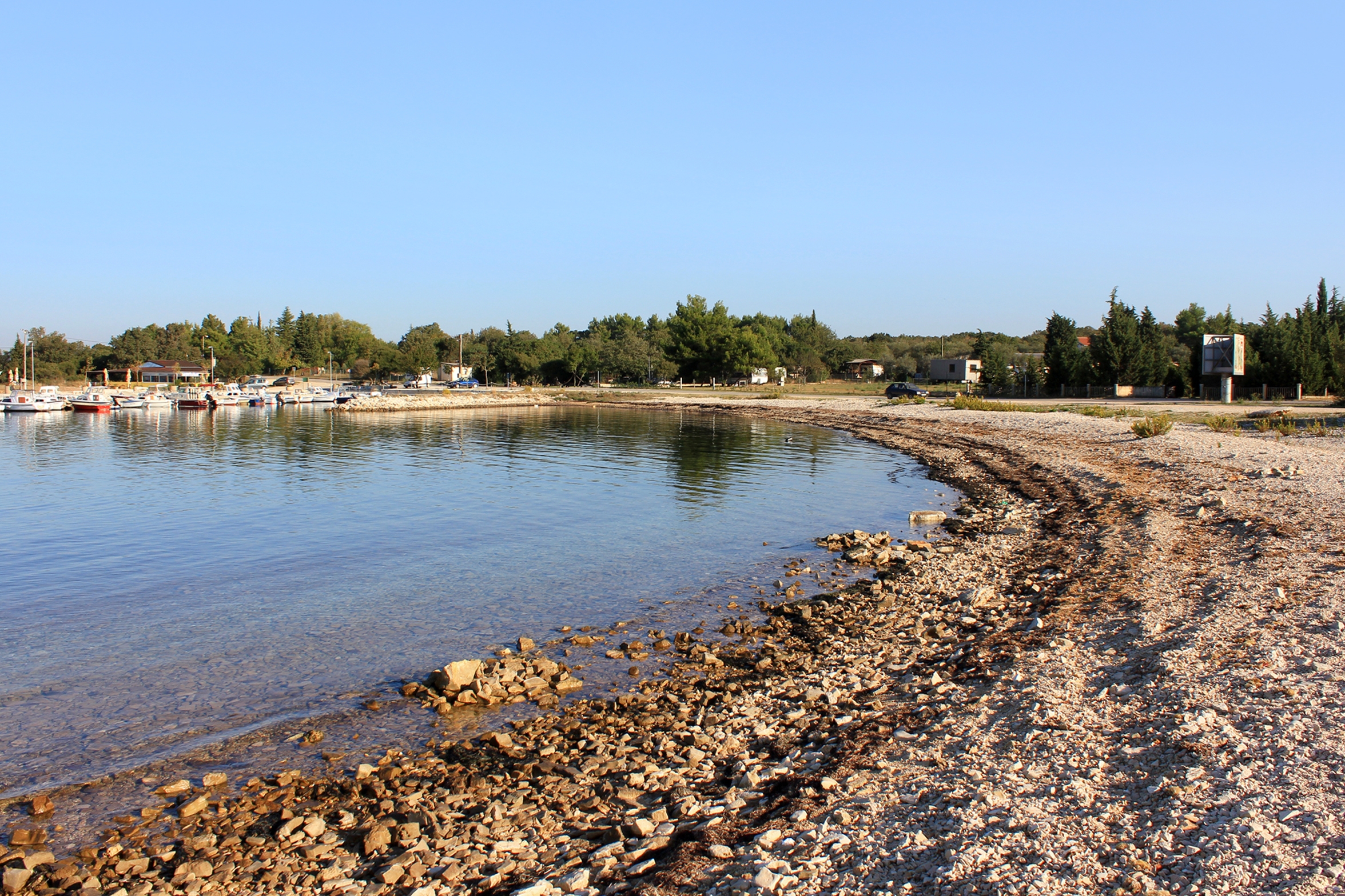 Where to stay near Muraci