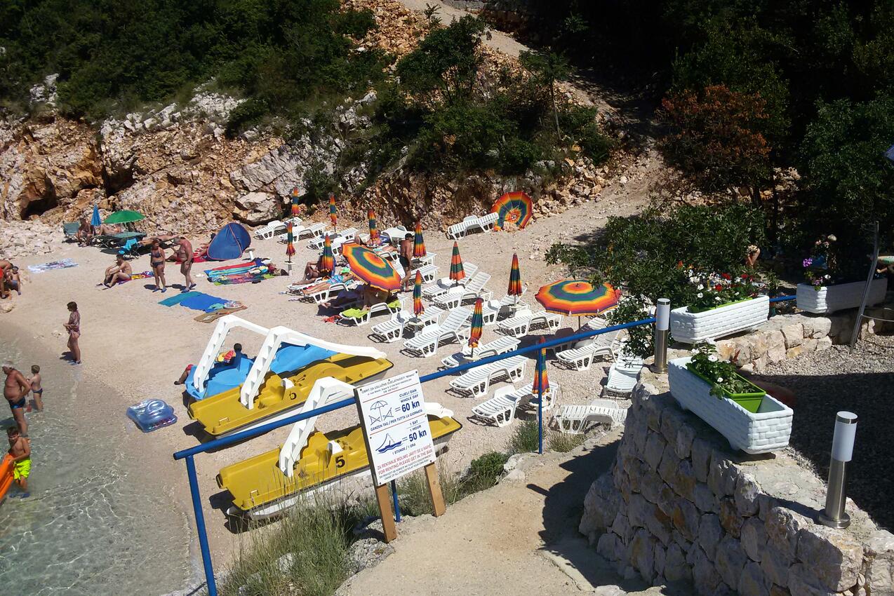 Nearby beaches - Apartments with a parking space Novi Vinodolski