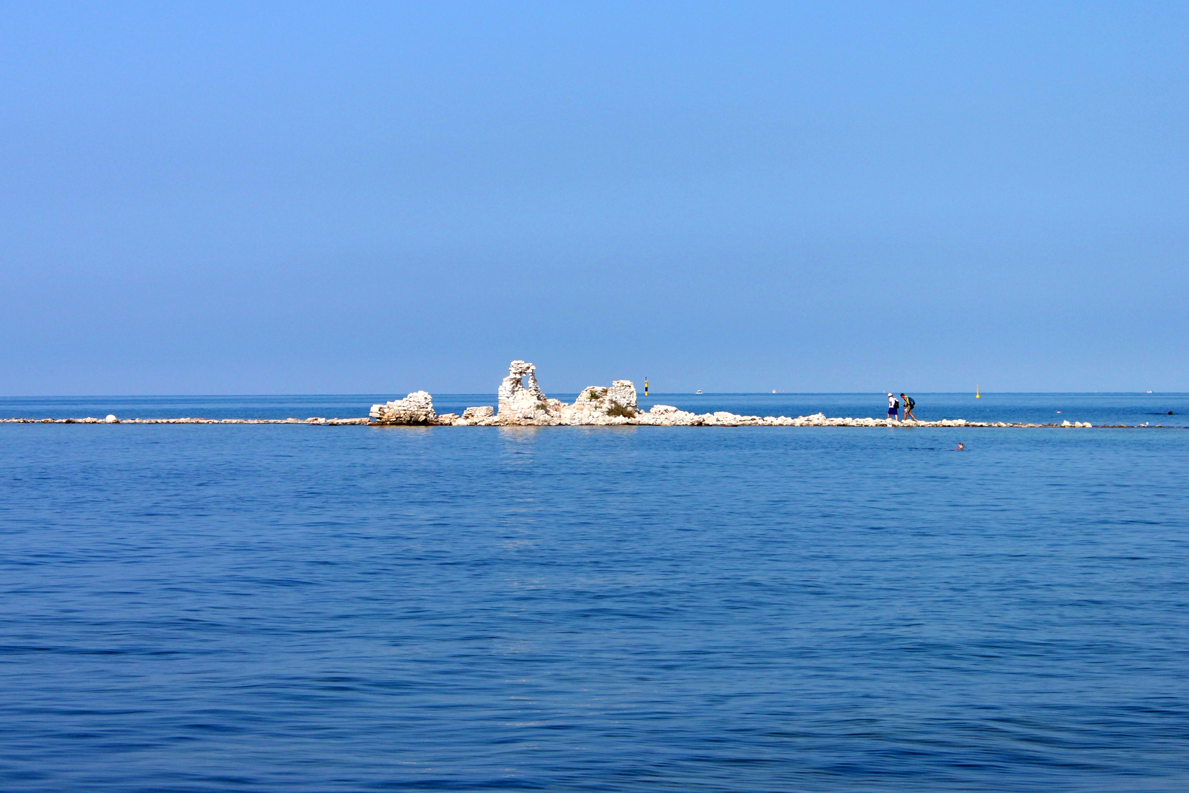 Where to stay in Zambratija