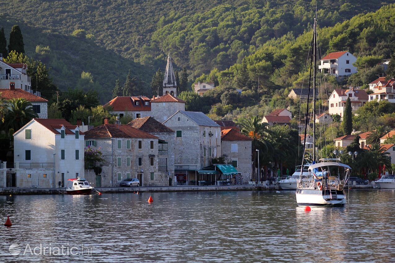 Splitska på otoku Brač (Srednja Dalmacija)