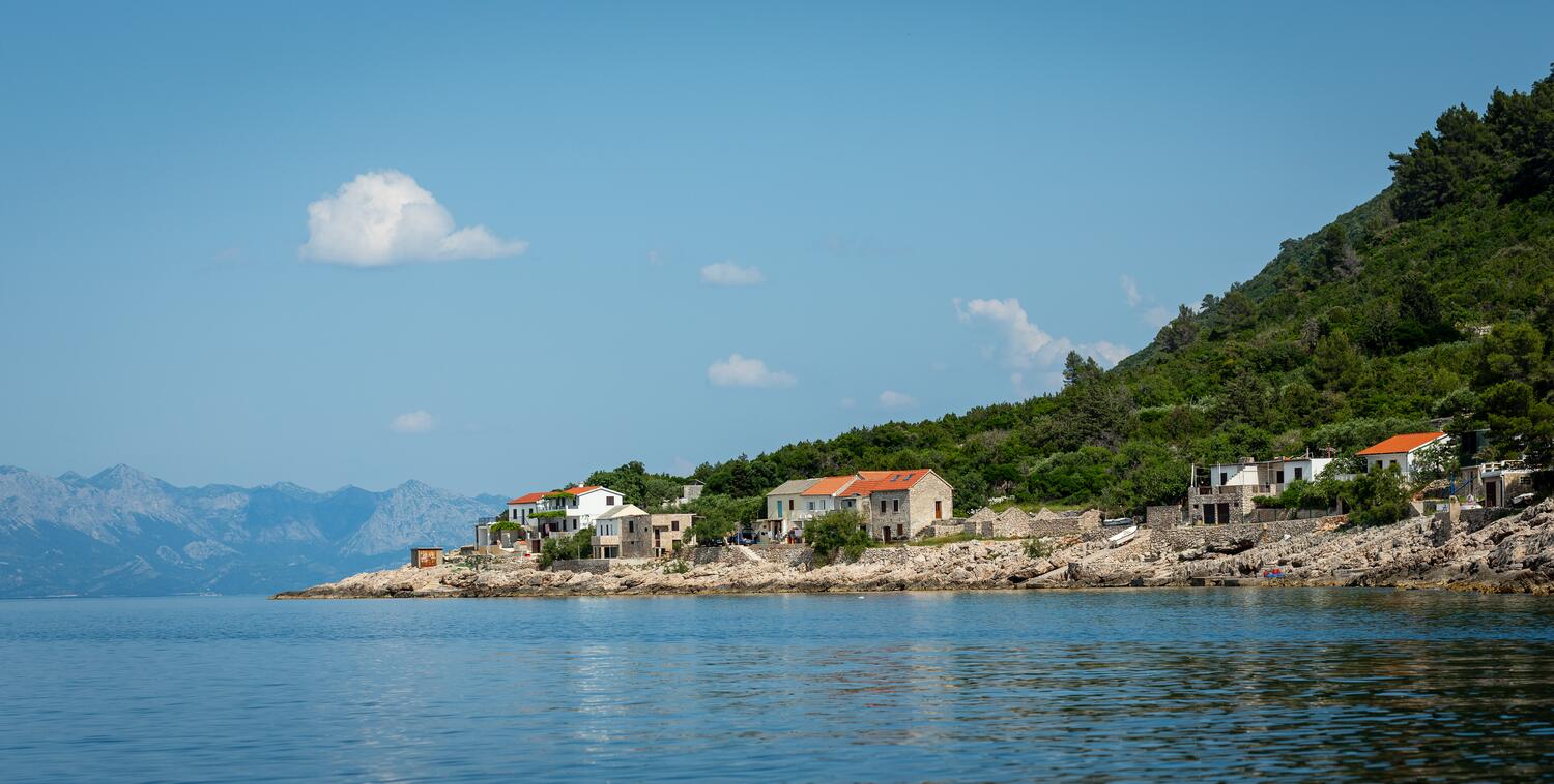 Virak na otoku Hvar (Srednja Dalmacija)