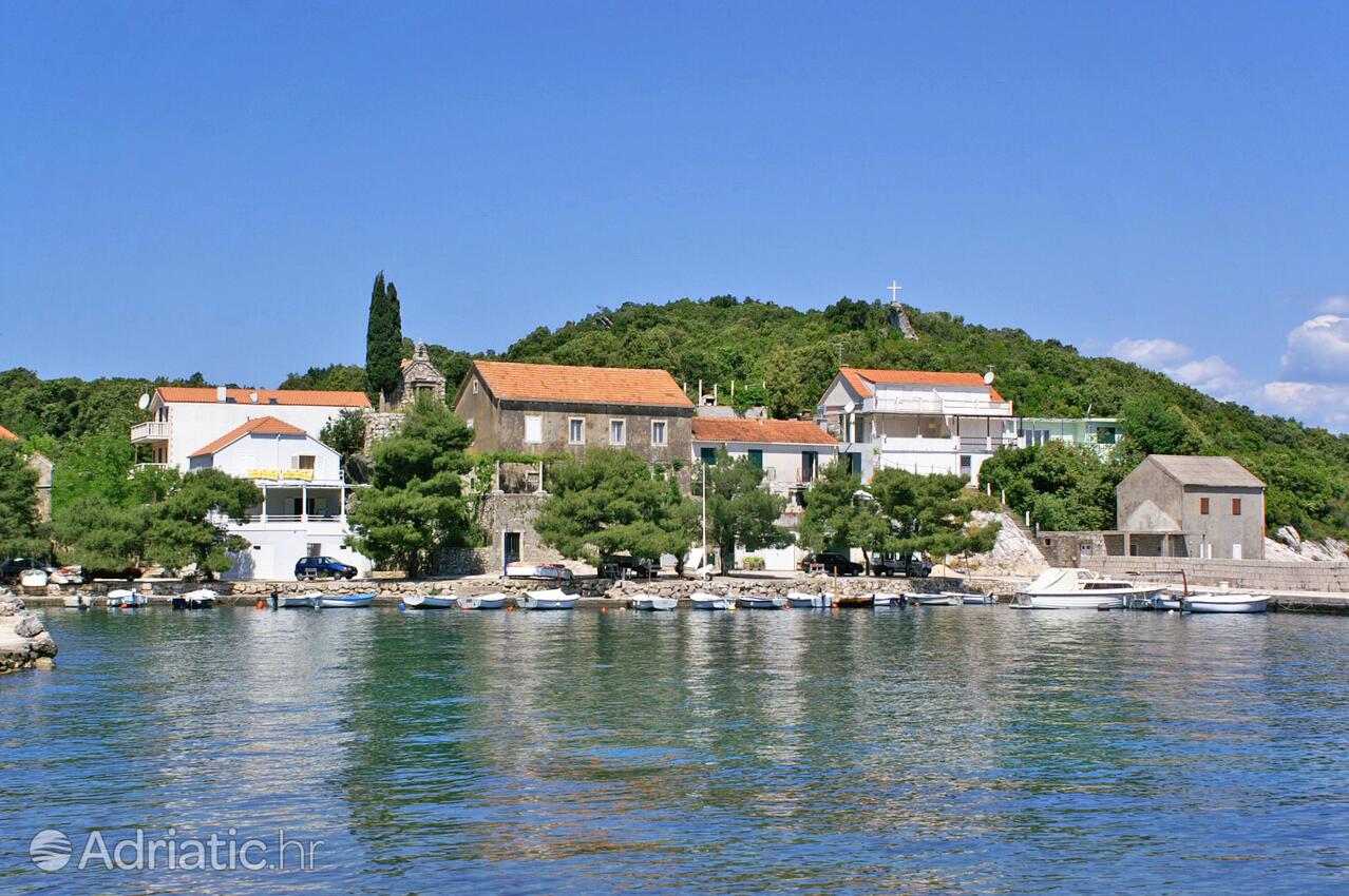 Crkvice dans la côte Pelješac (Južna Dalmacija)