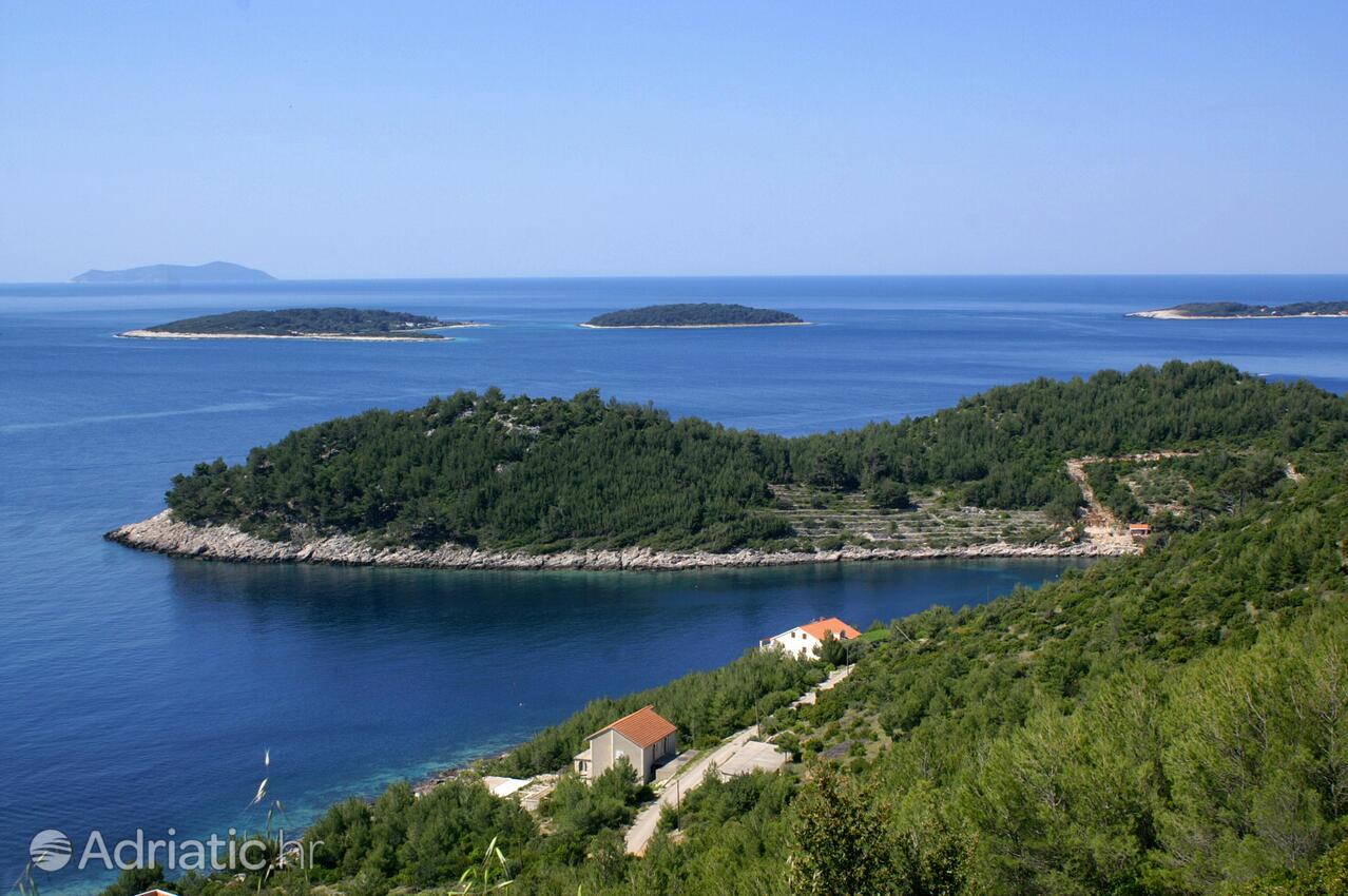 Karbuni på otoku Korčula (Južna Dalmacija)