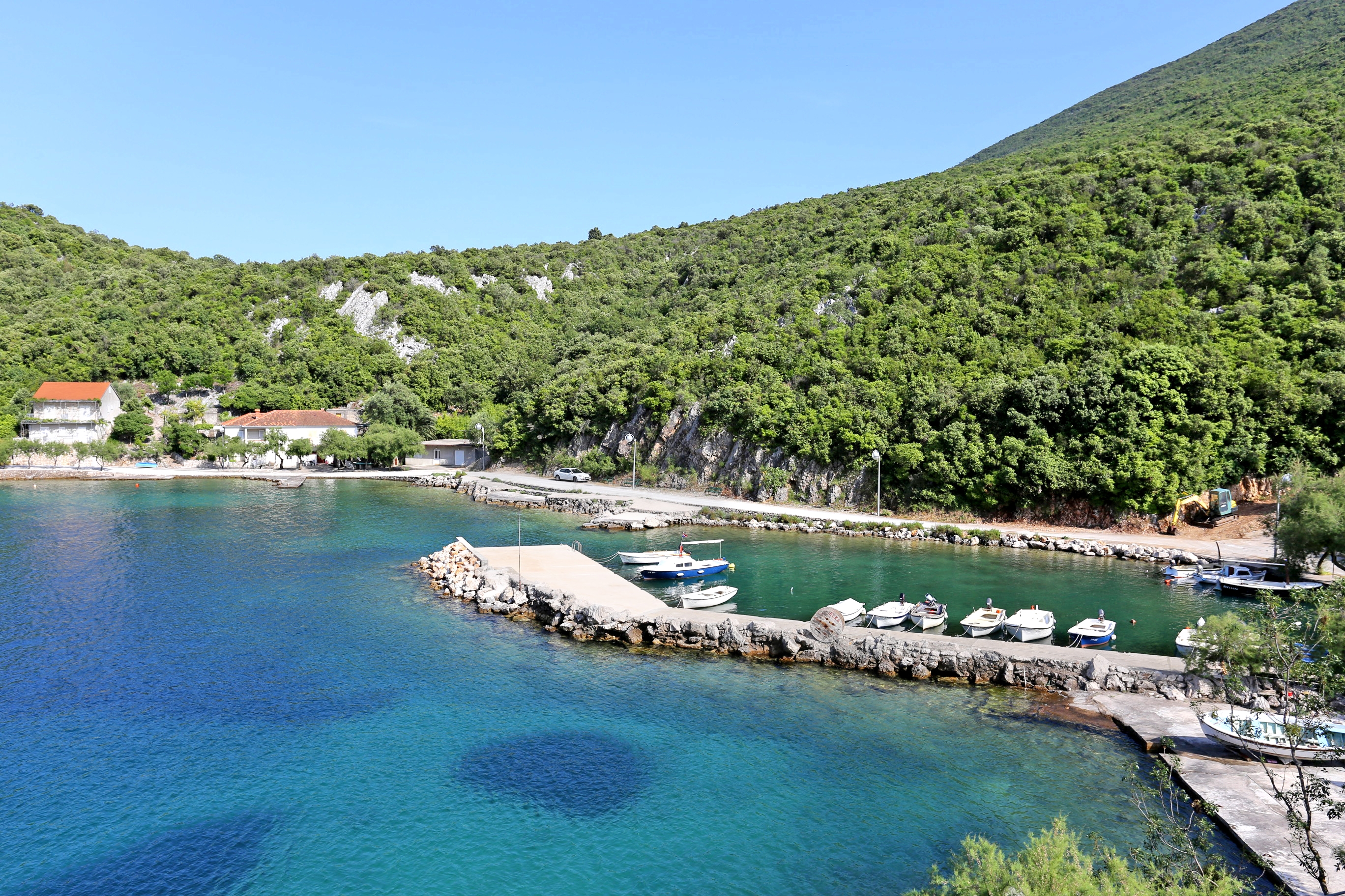 Where to stay in Velika Prapratna