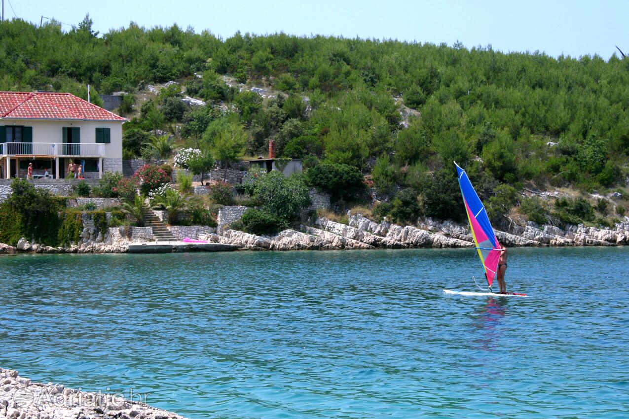 Jagodna (Brusje) на острове Hvar (Srednja Dalmacija)