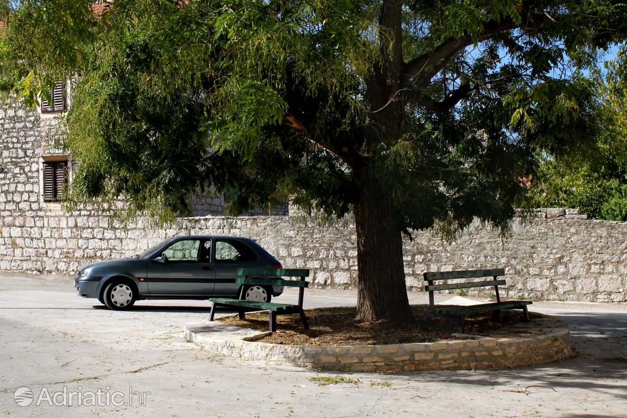 Gornje selo pe insula Šolta (Srednja Dalmacija)