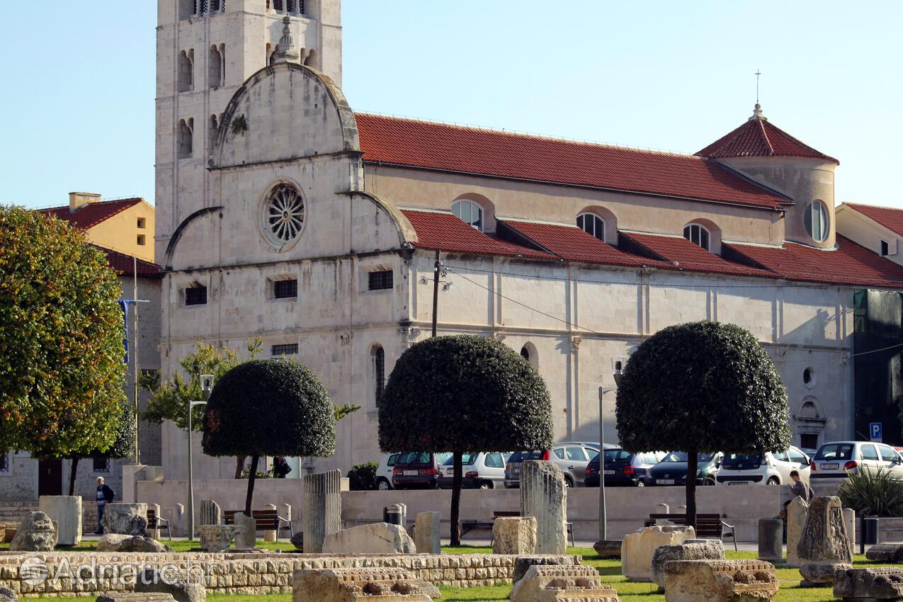 Zadar na riviére Zadar (Sjeverna Dalmacija)