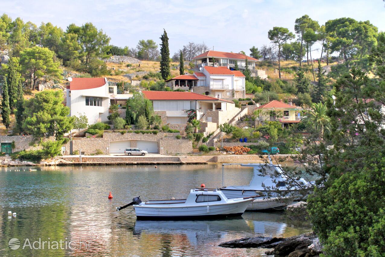 Bobovišća na Moru on the island Brač (Srednja Dalmacija)