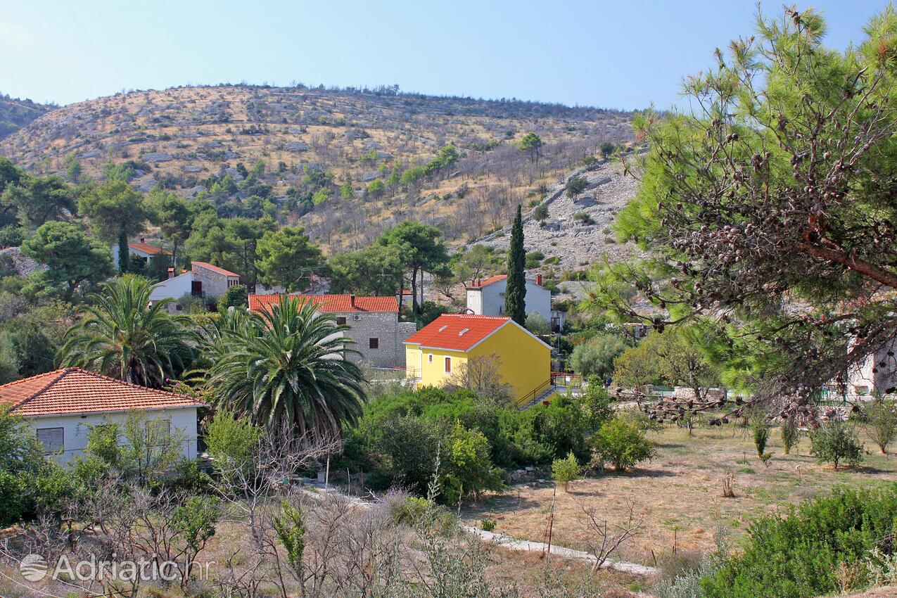 Bobovišća na Moru on the island Brač (Srednja Dalmacija)