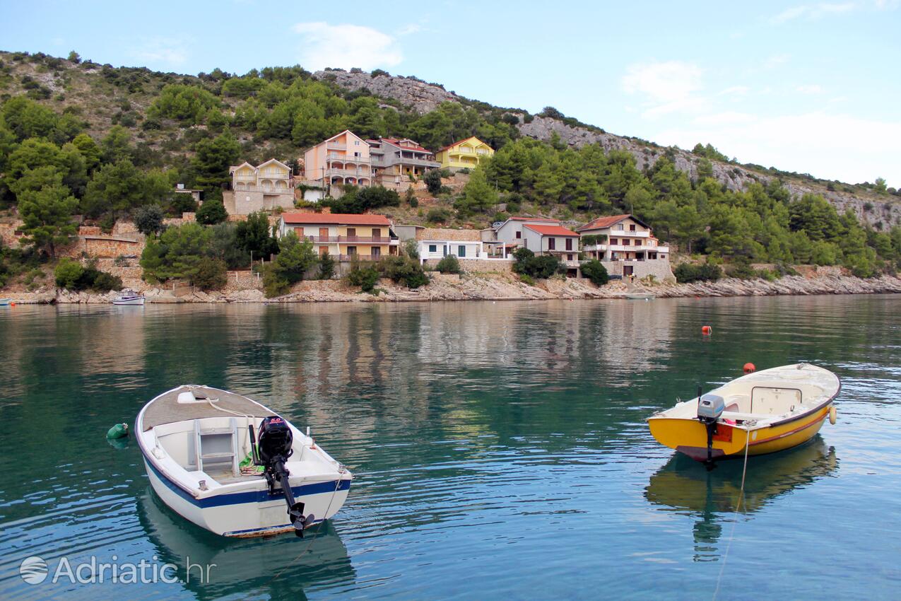 Prapatna на острове Hvar (Srednja Dalmacija)