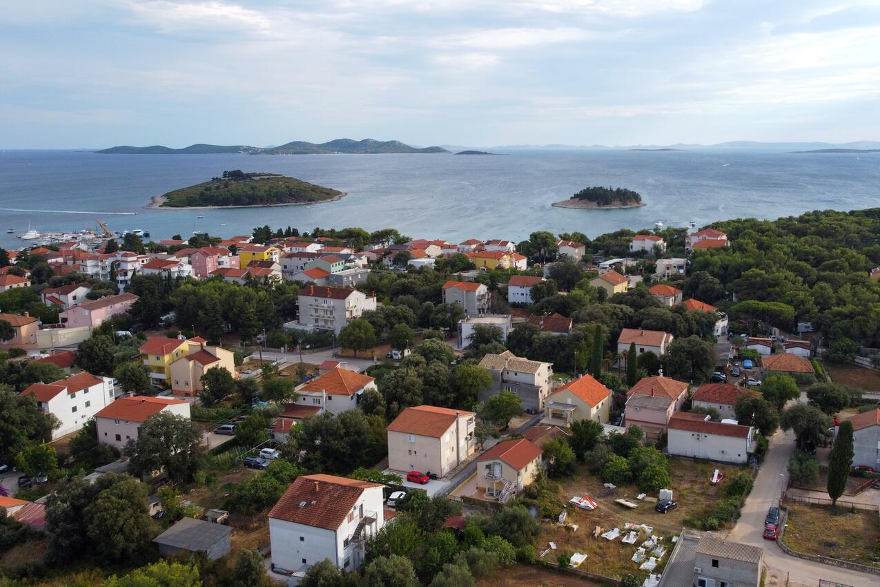 Pakoštane an der Riviera Biograd (Sjeverna Dalmacija)