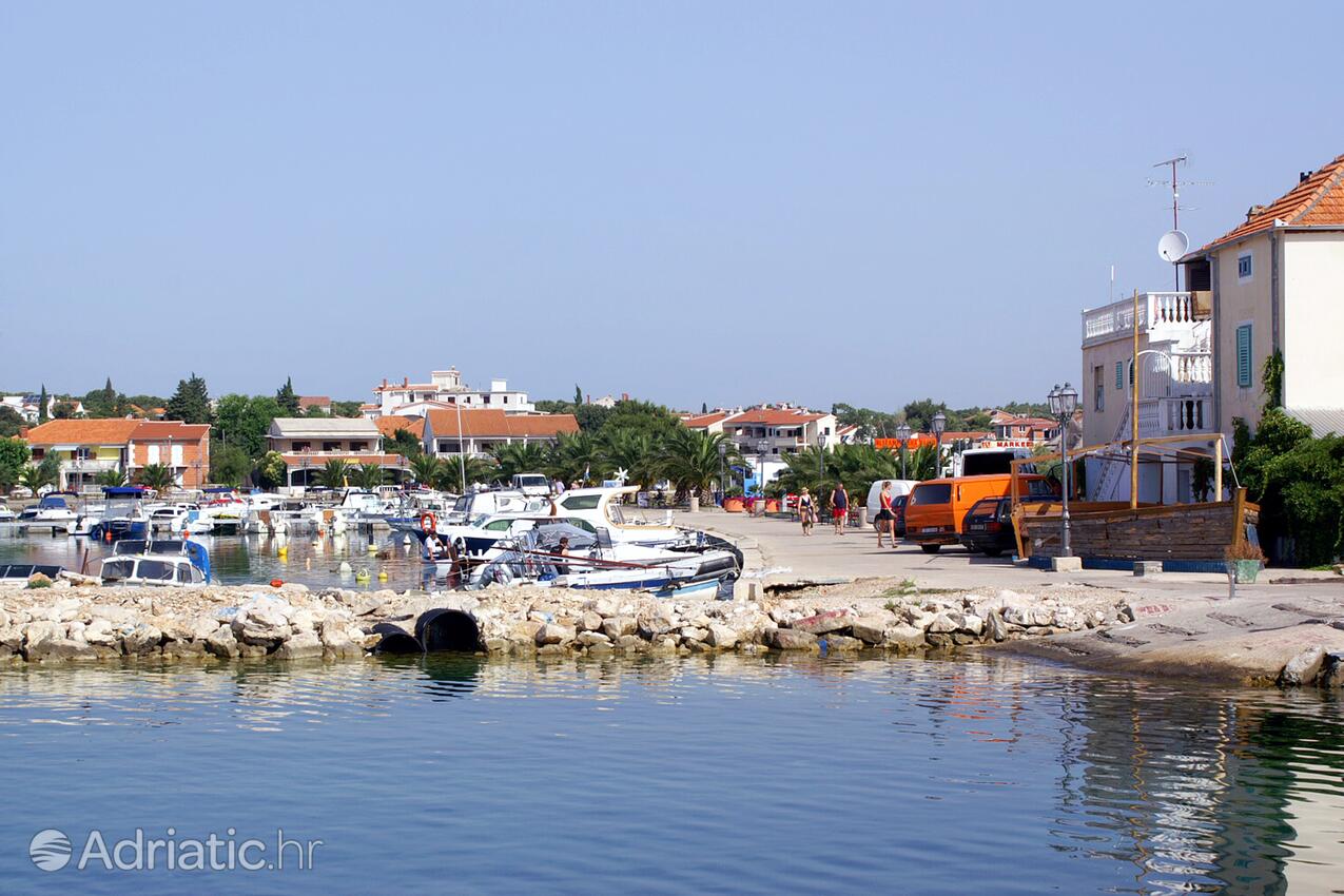 Pakoštane an der Riviera Biograd (Sjeverna Dalmacija)