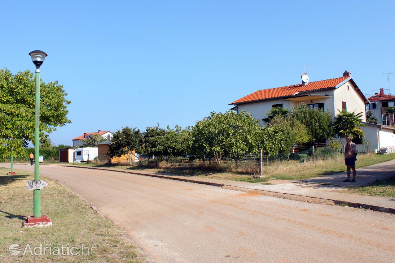 Mareda - Appartamenti con parcheggio Mareda, Novigrad