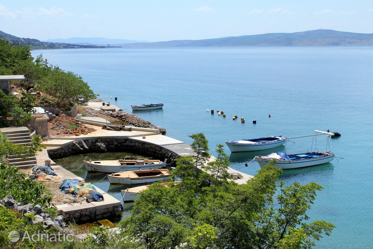 Lađin Porat en la riviera Paklenica (Sjeverna Dalmacija)