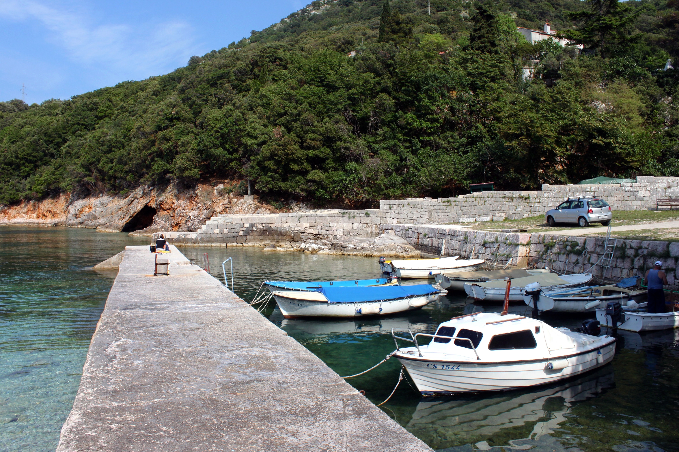 Where to stay in Merag