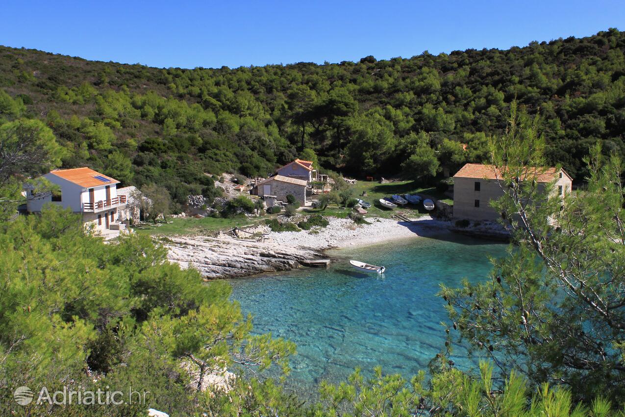 Velika Travna op de route Vis (Srednja Dalmacija)